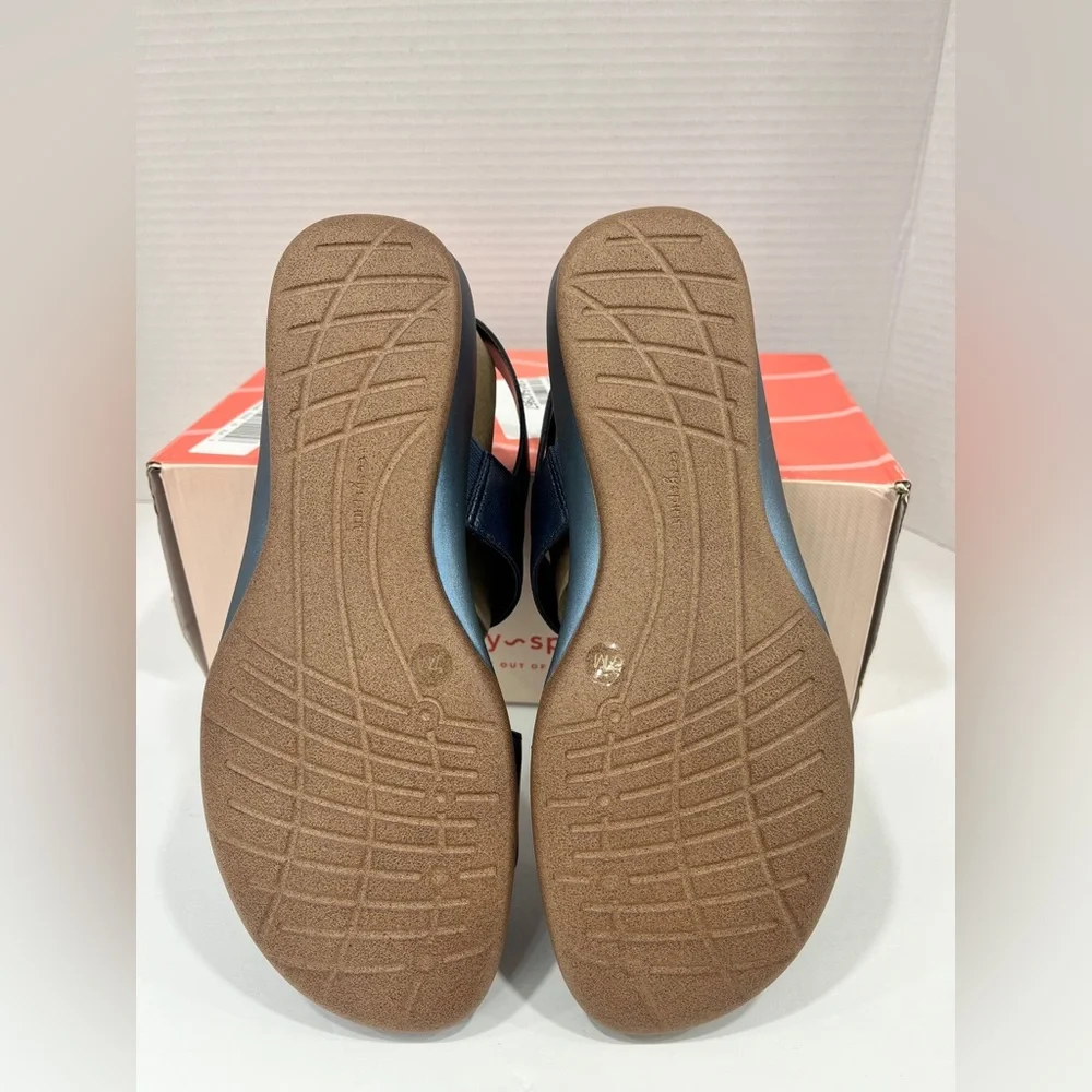 Easy Spirit Womens‎ Hazel Wedge Sandals. Size 7M. Color: Dark Blue